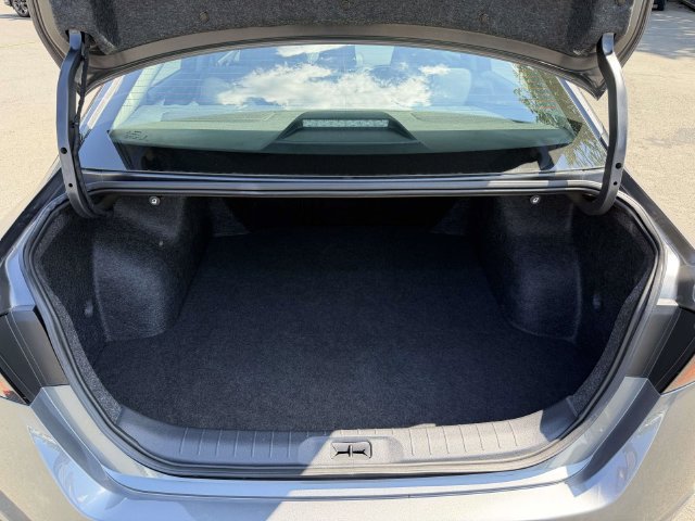 Used 2025 Nissan Altima 2.5 S FWD image 14