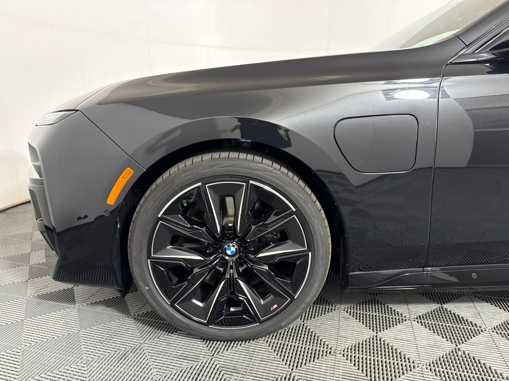 New 2026 BMW 750e xDrive w/ Executive Package AWD/4WD image 7