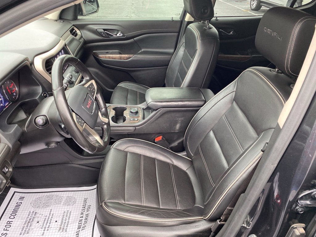 Used 2020 GMC Acadia Denali w/ LPO, Floor Liner Package AWD/4WD image 9