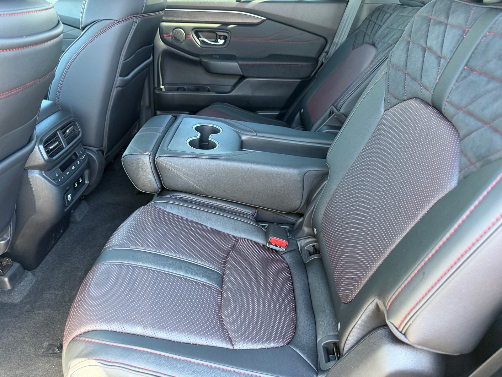 New 2026 Honda Pilot Black Edition image 25