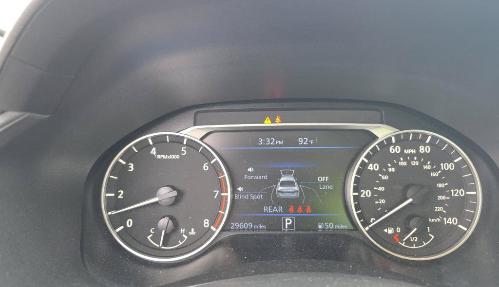 Used 2023 Nissan Altima 2.5 SV FWD image 14