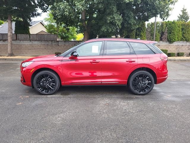 New 2025 Lincoln Corsair Reserve w/ Jet Appearance Package image 2