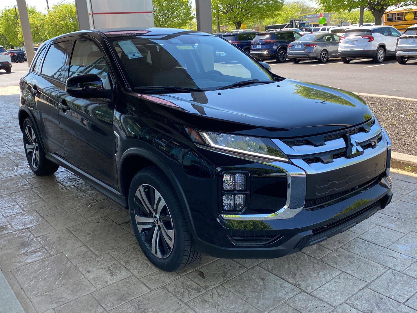 New 2026 Mitsubishi Outlander Sport SE image 3