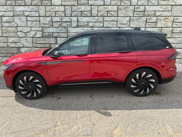 Used 2024 Lincoln Nautilus Reserve w/ Jet Appearance Package (87T) AWD/4WD image 3