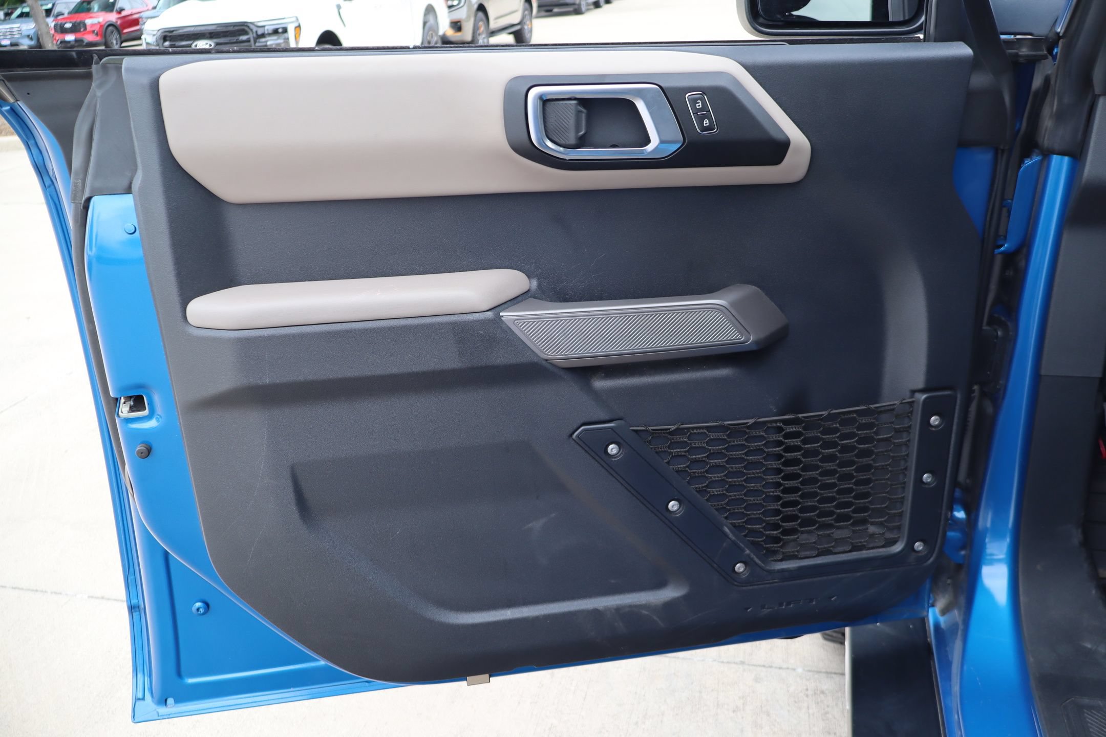 Used 2022 Ford Bronco Wildtrak AWD/4WD image 12