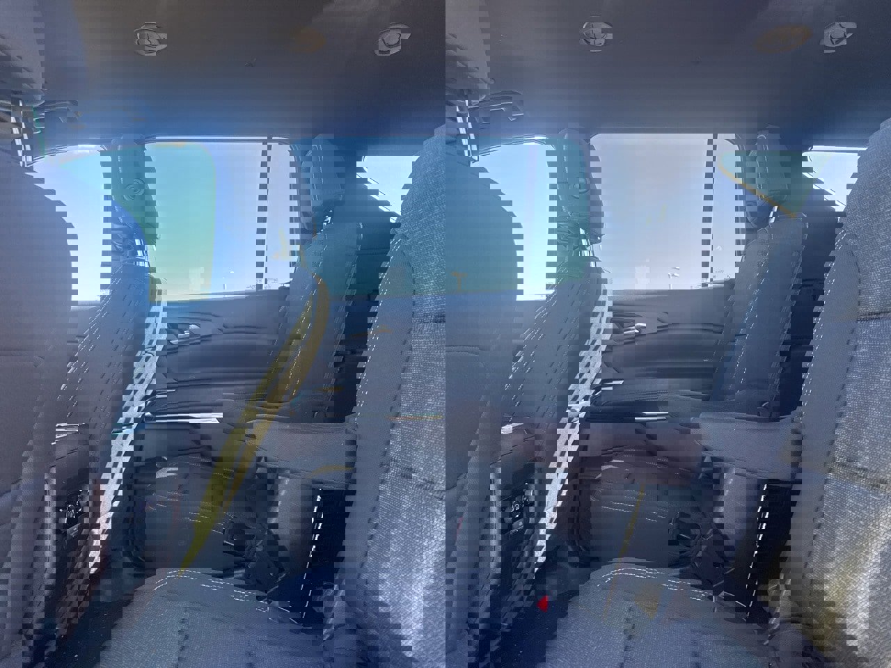 Used 2025 Chevrolet Traverse LT image 30