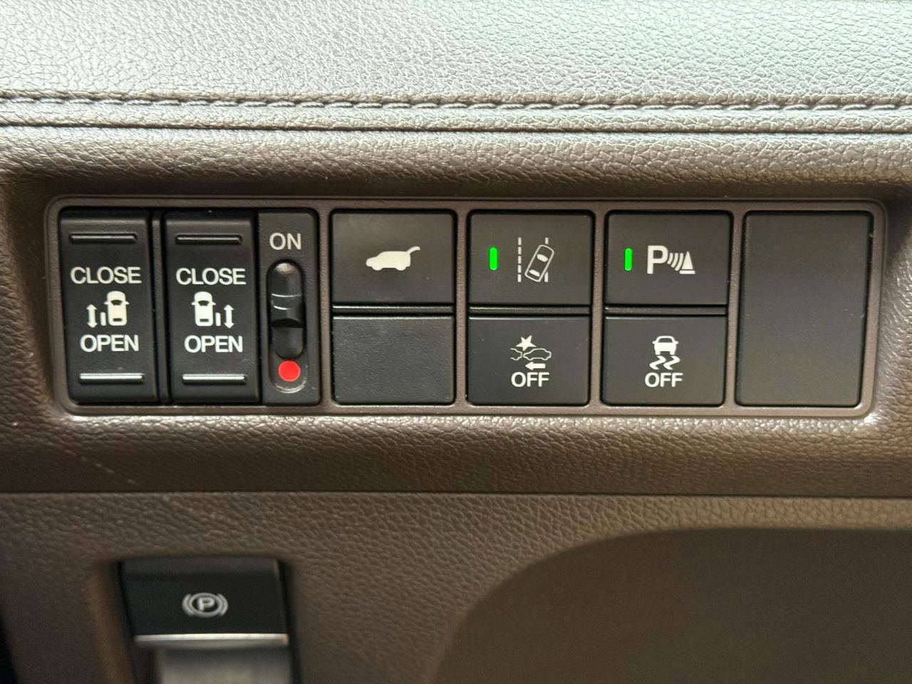 Used 2019 Honda Odyssey Elite image 18