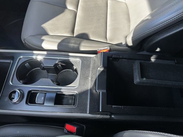 Certified 2025 Lincoln Corsair AWD image 26