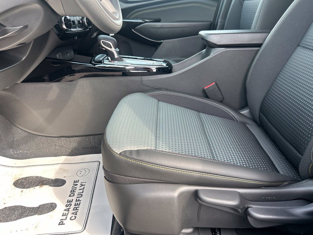 New 2026 Chevrolet Trax LT FWD image 12