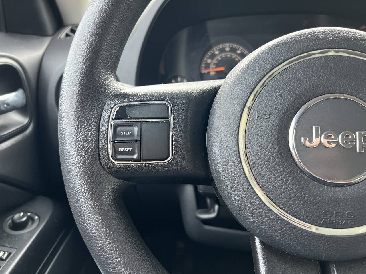 Used 2015 Jeep Patriot Sport w/ Power Value Group FWD image 20