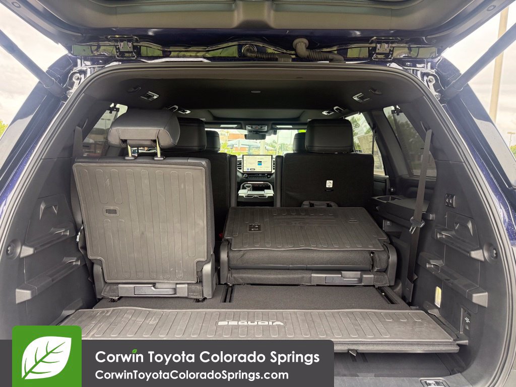 New 2026 Toyota Sequoia Platinum w/ Tow Technology Package AWD/4WD image 24