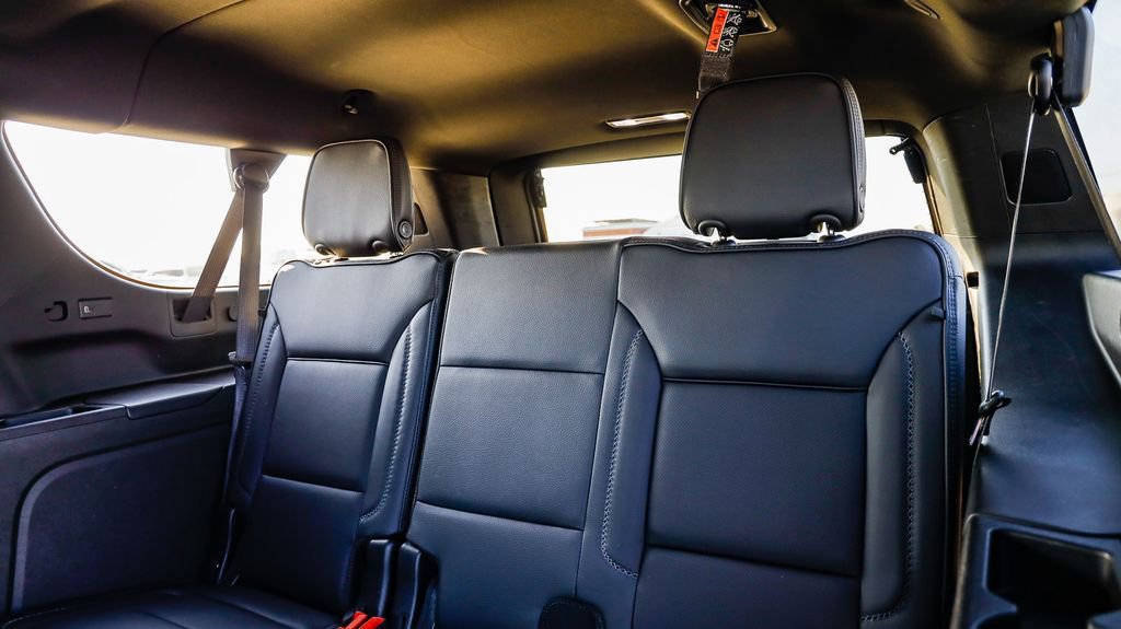 Used 2025 GMC Yukon XL Denali image 23