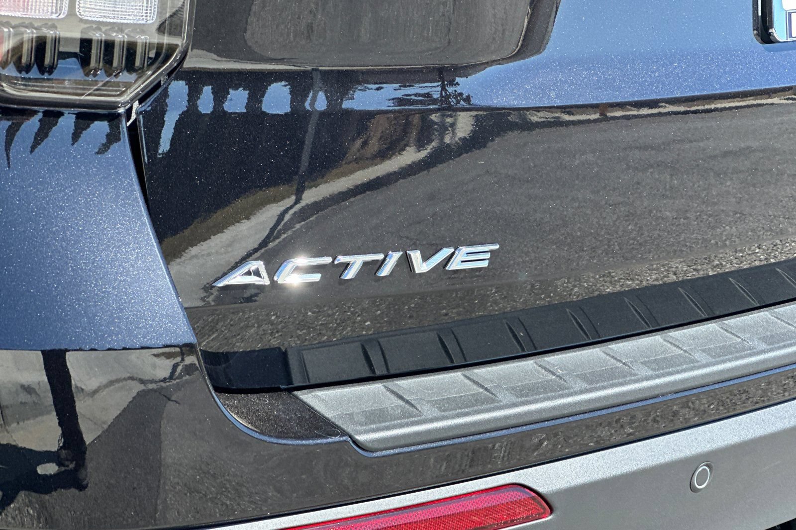 New 2026 Ford Explorer Active w/ Active Comfort Package RWD image 27