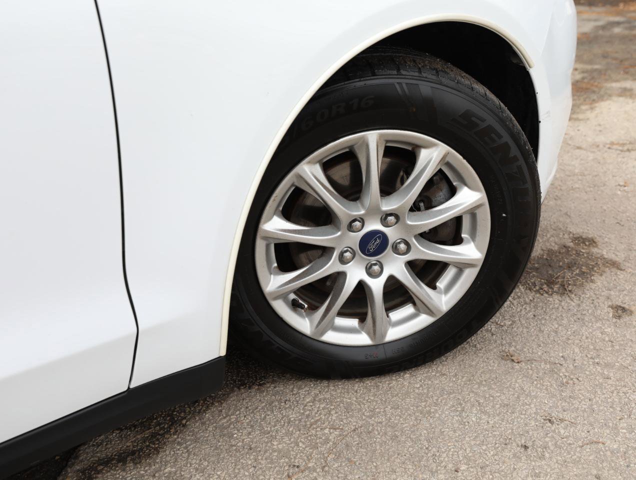 Used 2016 Ford Fusion S FWD image 9