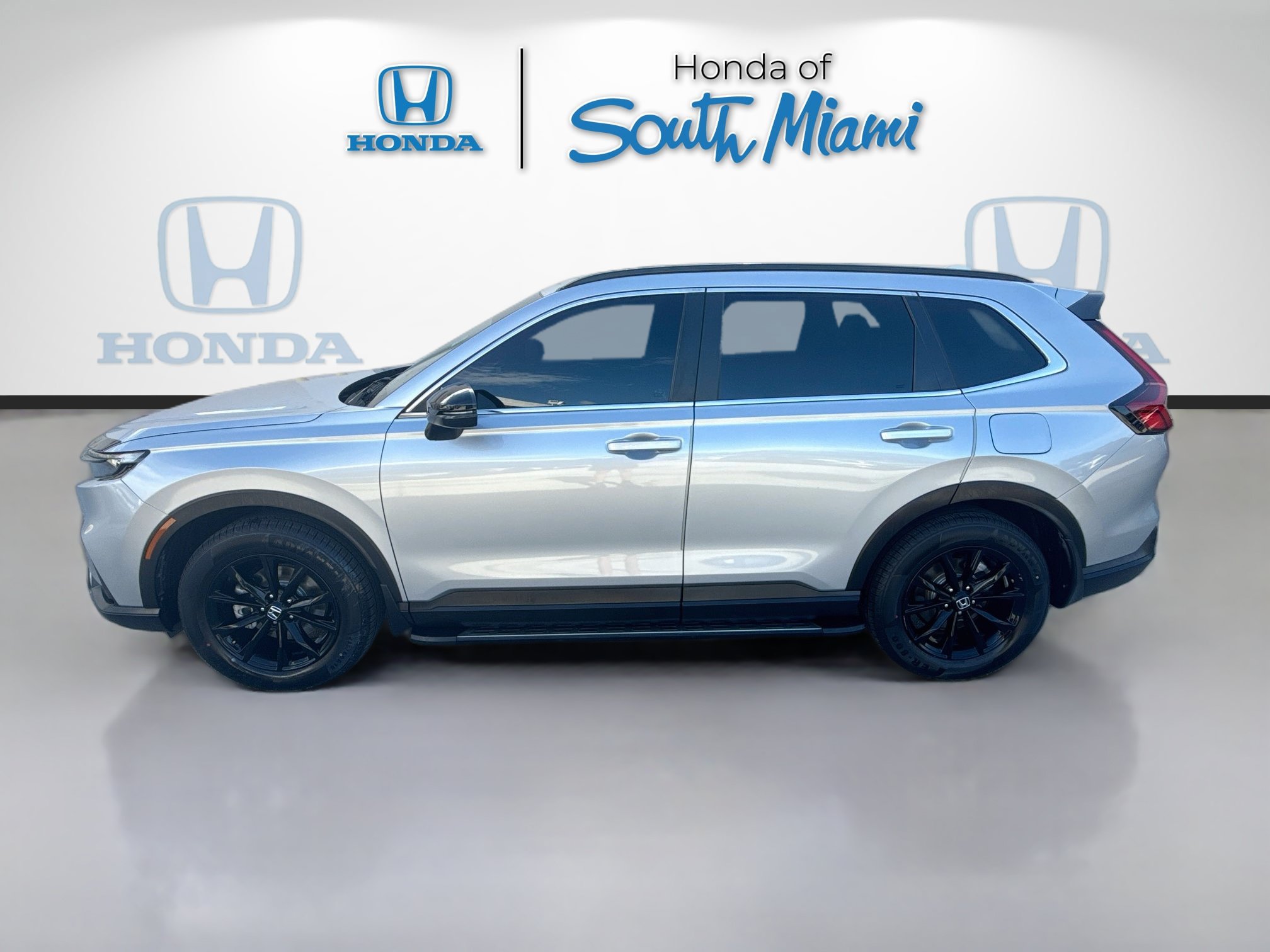 Certified 2025 Honda CR-V Sport-L image 4