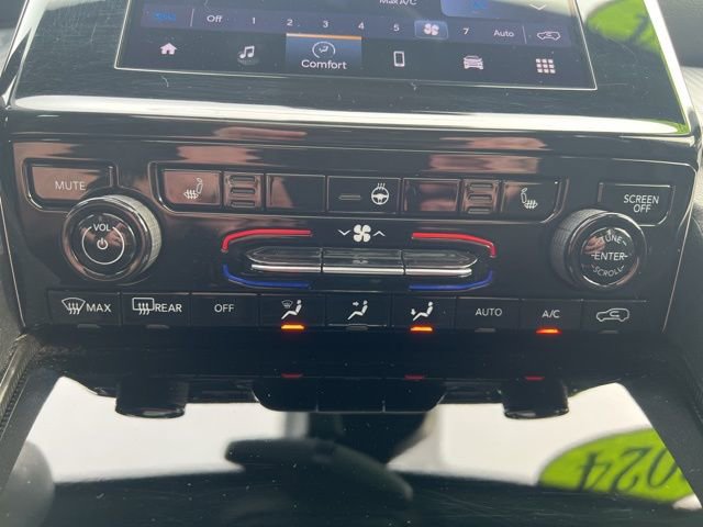 Certified 2024 Jeep Grand Cherokee L Laredo w/ Luxury Tech Group I image 30