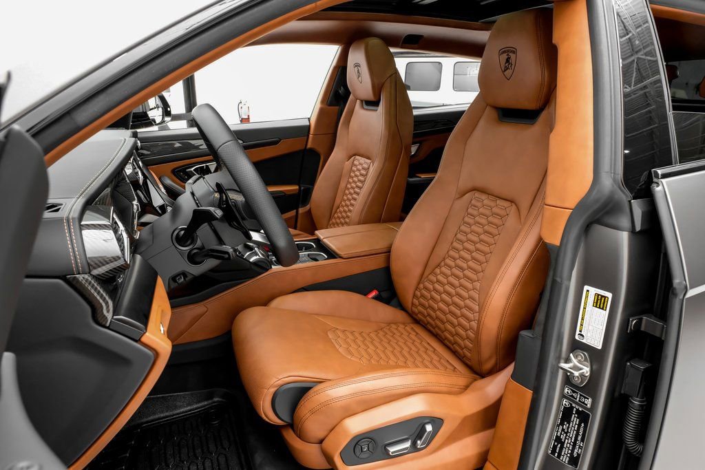 Used 2022 Lamborghini Urus image 30