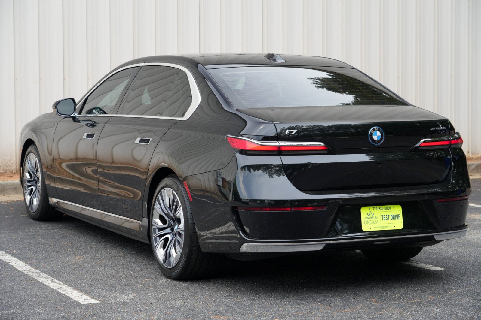 Used 2023 BMW i7 xDrive60 AWD/4WD image 58