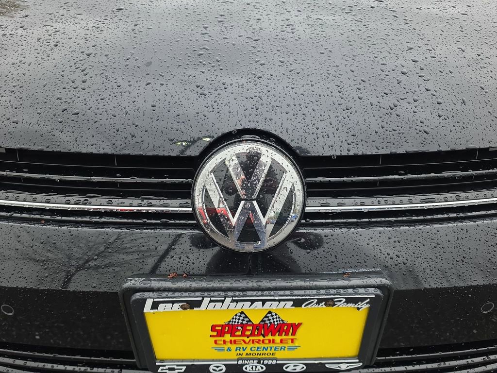 Used 2019 Volkswagen Golf R 4-Door image 34
