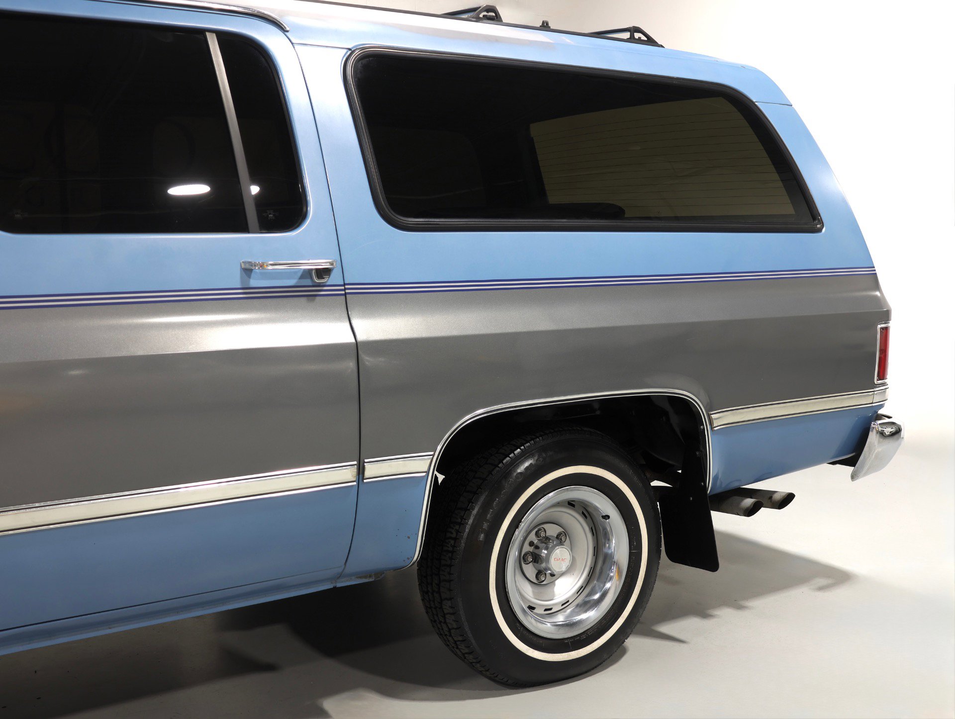 Used 1987 GMC Suburban 2WD image 35