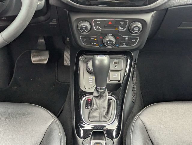 Used 2021 Jeep Compass Latitude w/ Sun and Sound Group AWD/4WD image 19