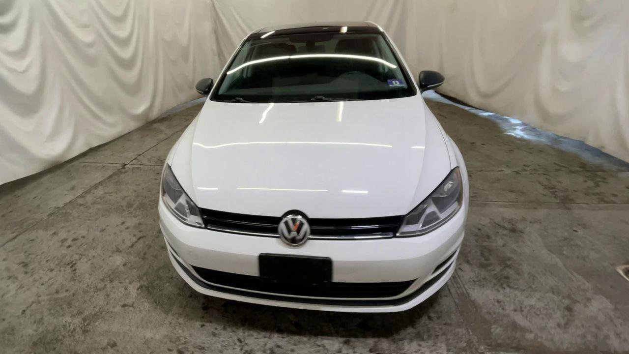 Used 2017 Volkswagen Golf Wolfsburg Edition image 3