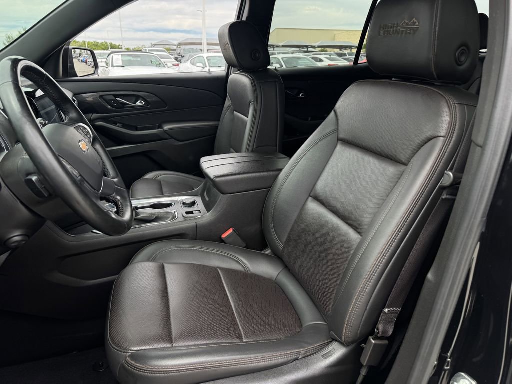 Used 2023 Chevrolet Traverse High Country w/ LPO, Floor Liner Package AWD/4WD image 24