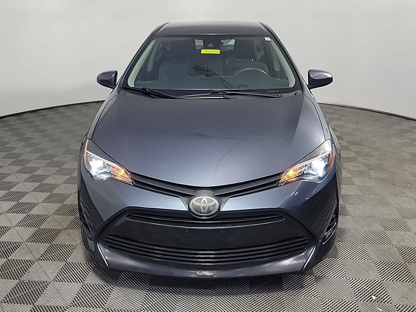 Used 2019 Toyota Corolla LE w/ Carpet Mat Package (TMS) FWD image 12