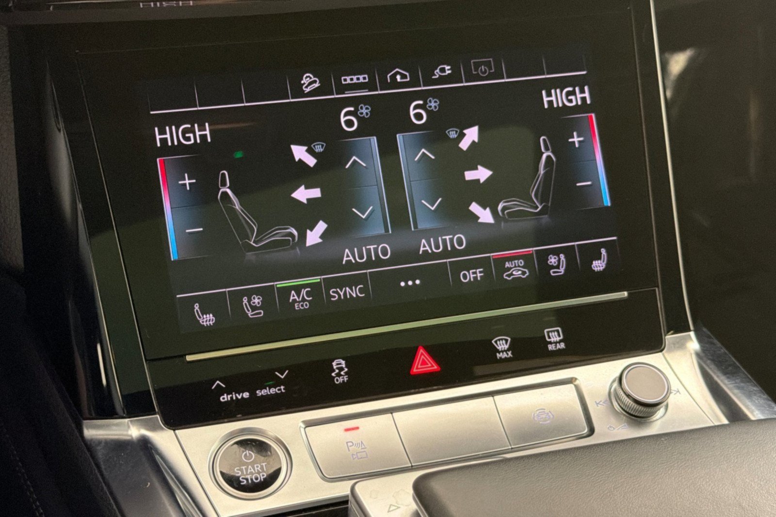Used 2024 Audi Q8 e-tron Premium Plus AWD/4WD image 18