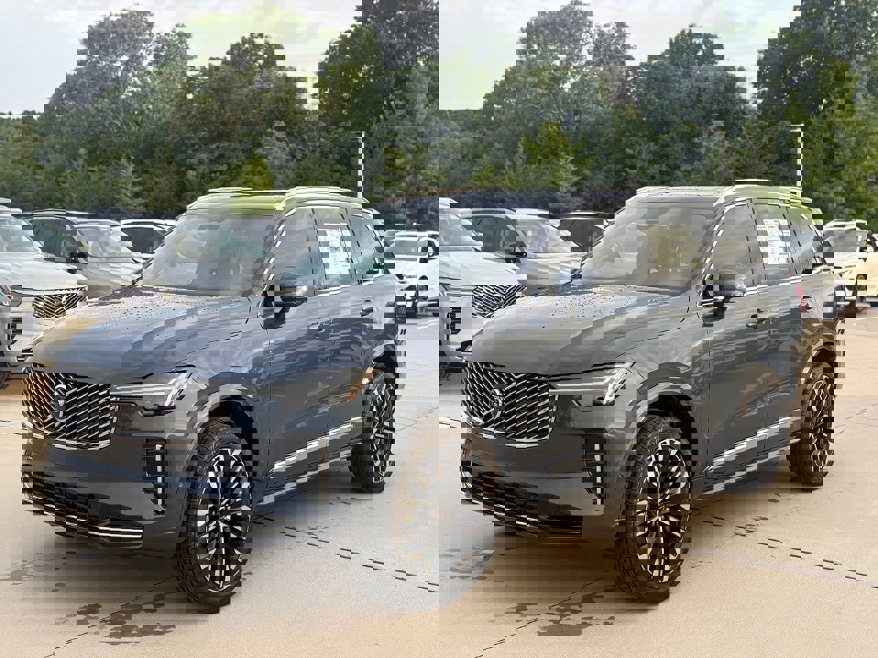 New 2026 Volvo XC90 B6 Plus w/ Protection Package Premier image 2
