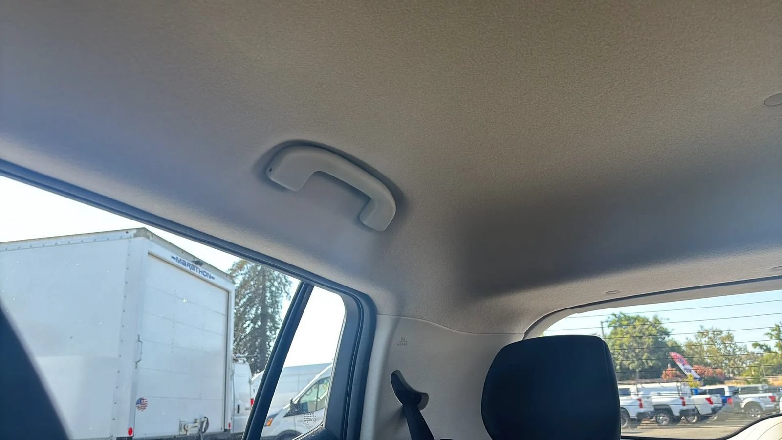 Used 2015 Nissan Leaf S FWD image 41