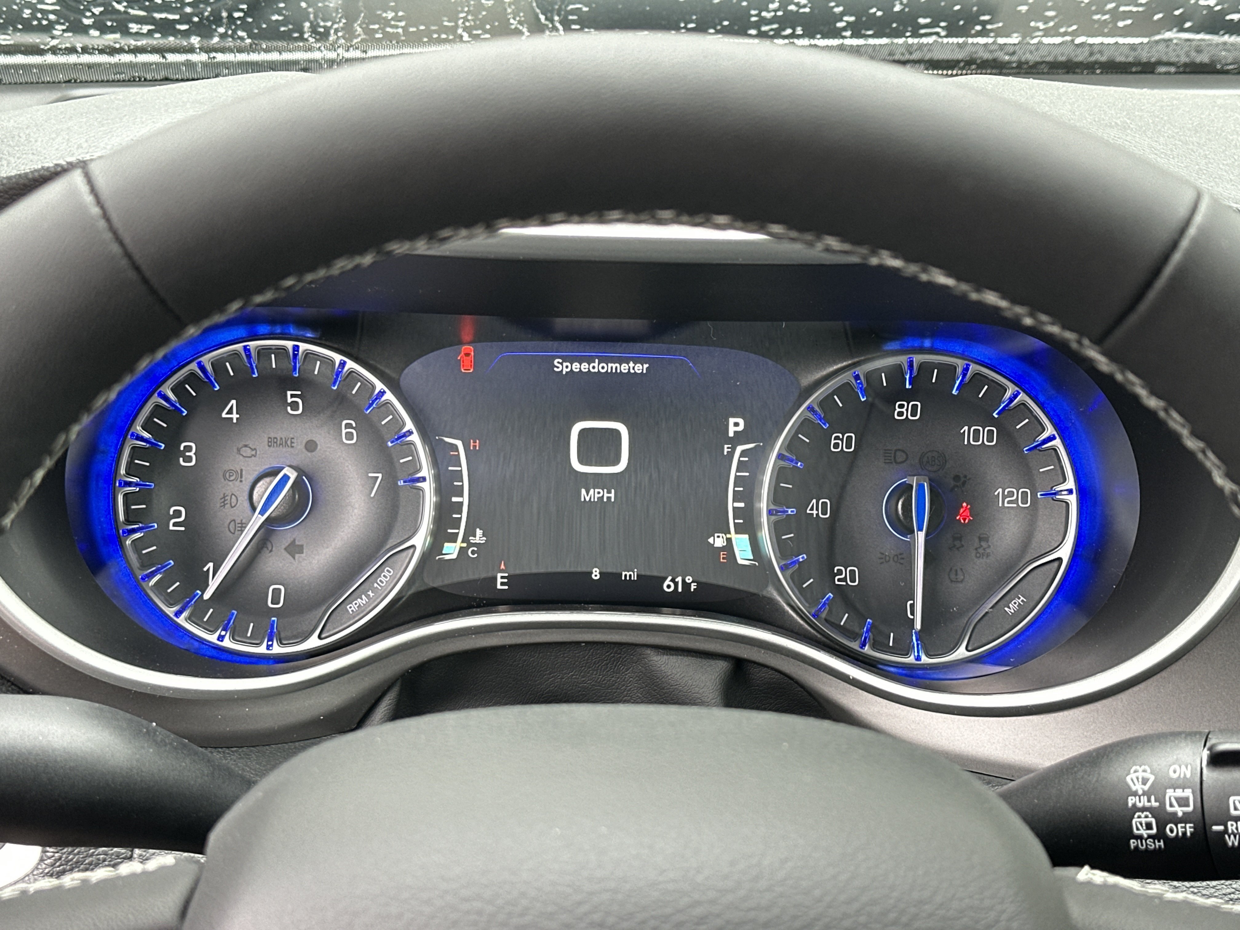 New 2027 Chrysler Pacifica Limited FWD image 10