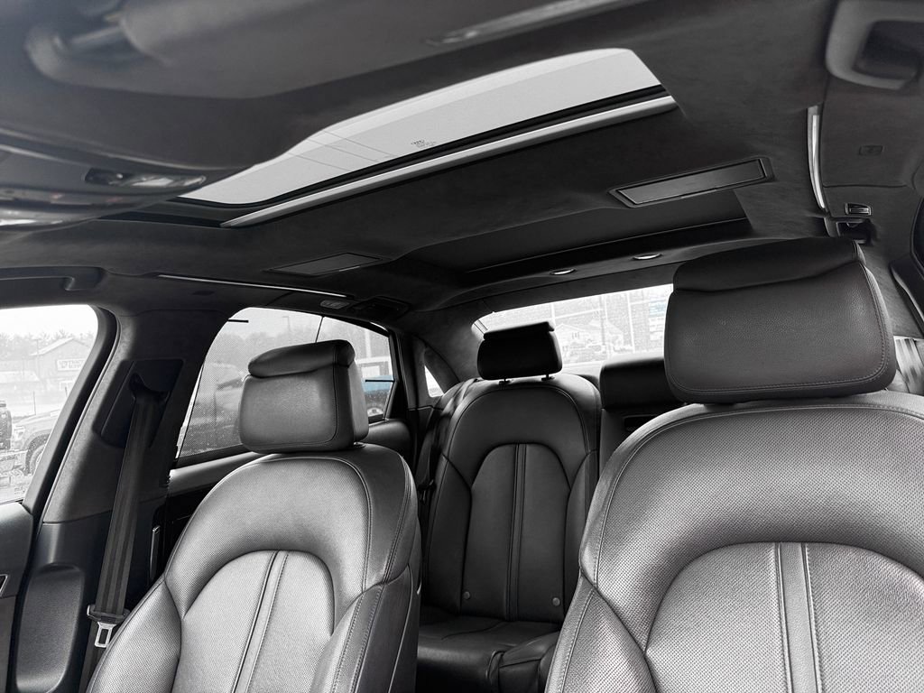 Used 2012 Audi A8 L 4.2 image 26