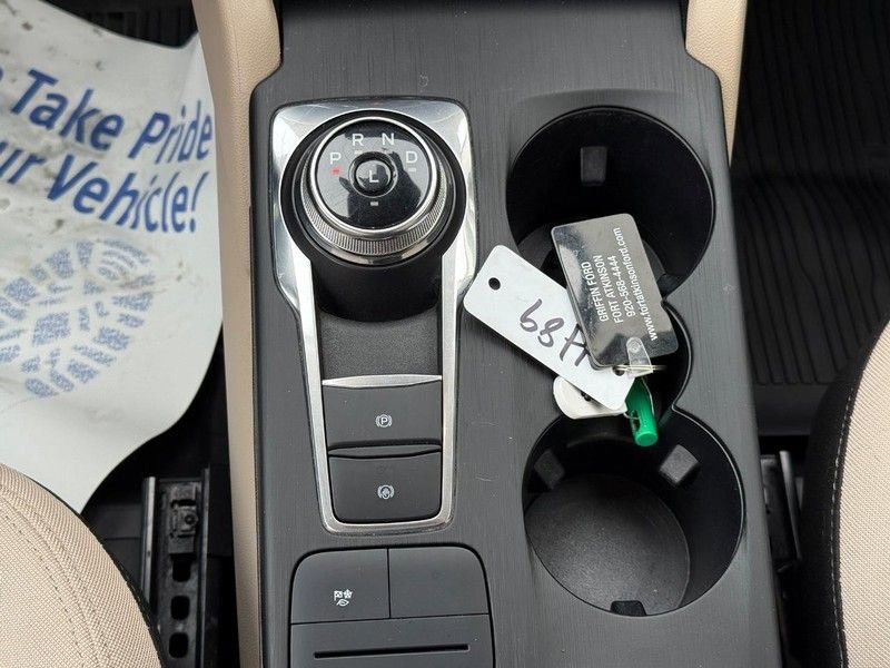 Certified 2022 Ford Escape SE w/ Cold Weather Package image 12