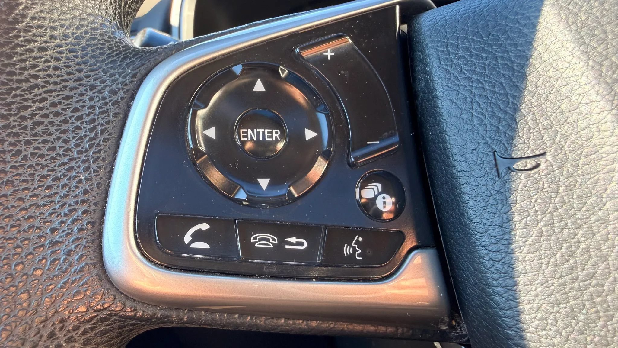Used 2021 Honda CR-V EX image 19