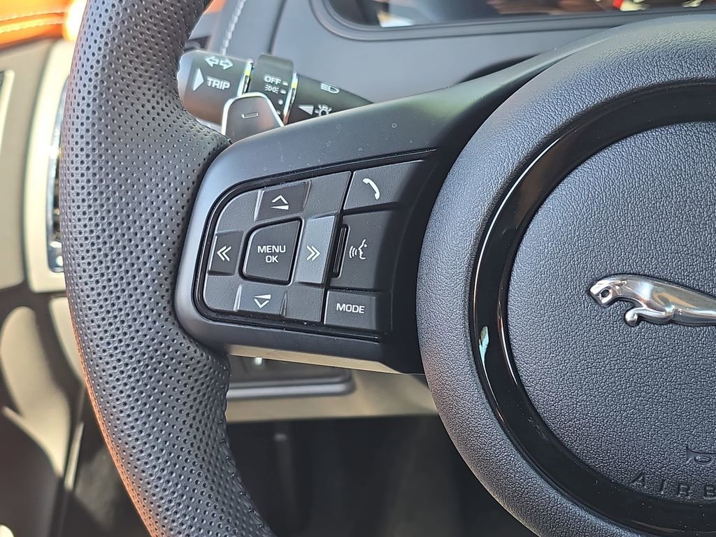 Used 2024 Jaguar F-TYPE R AWD/4WD image 14
