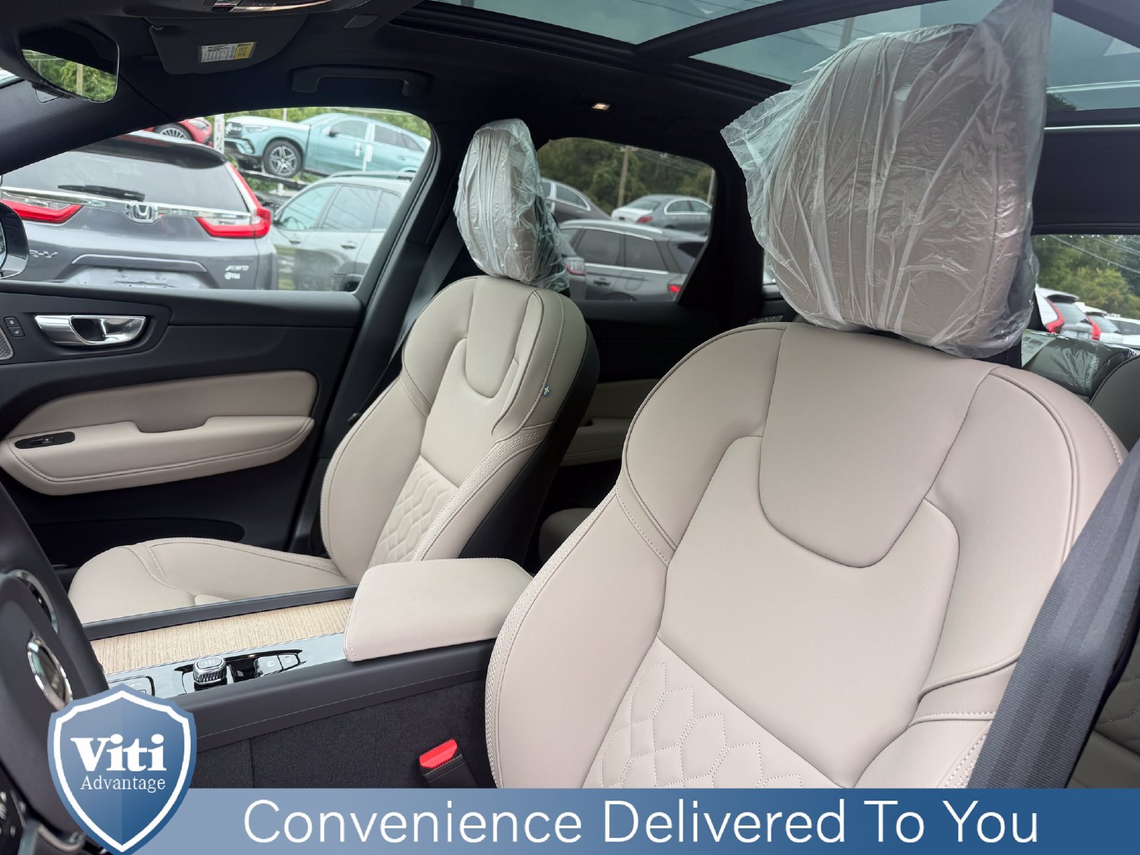 New 2027 Volvo XC60 B5 Plus AWD/4WD image 13