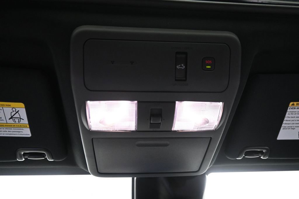 Used 2025 Nissan Frontier PRO-4X w/ Pro Premium Package AWD/4WD image 34