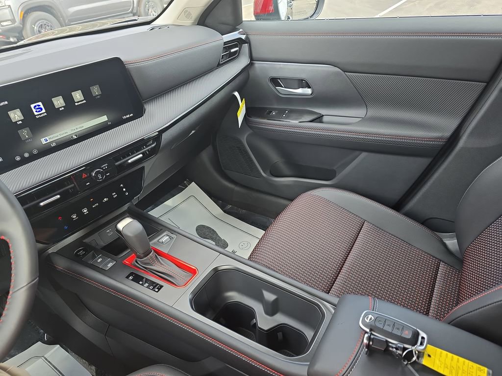 New 2026 Nissan Kicks SR FWD image 28