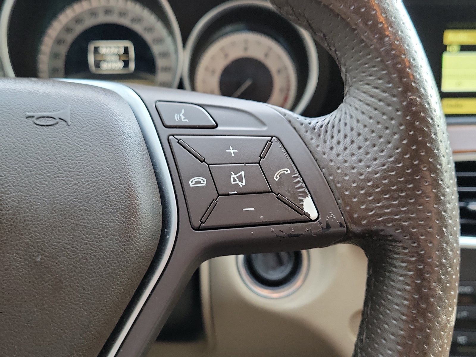 Used 2012 Mercedes-Benz C 250 Sedan image 21