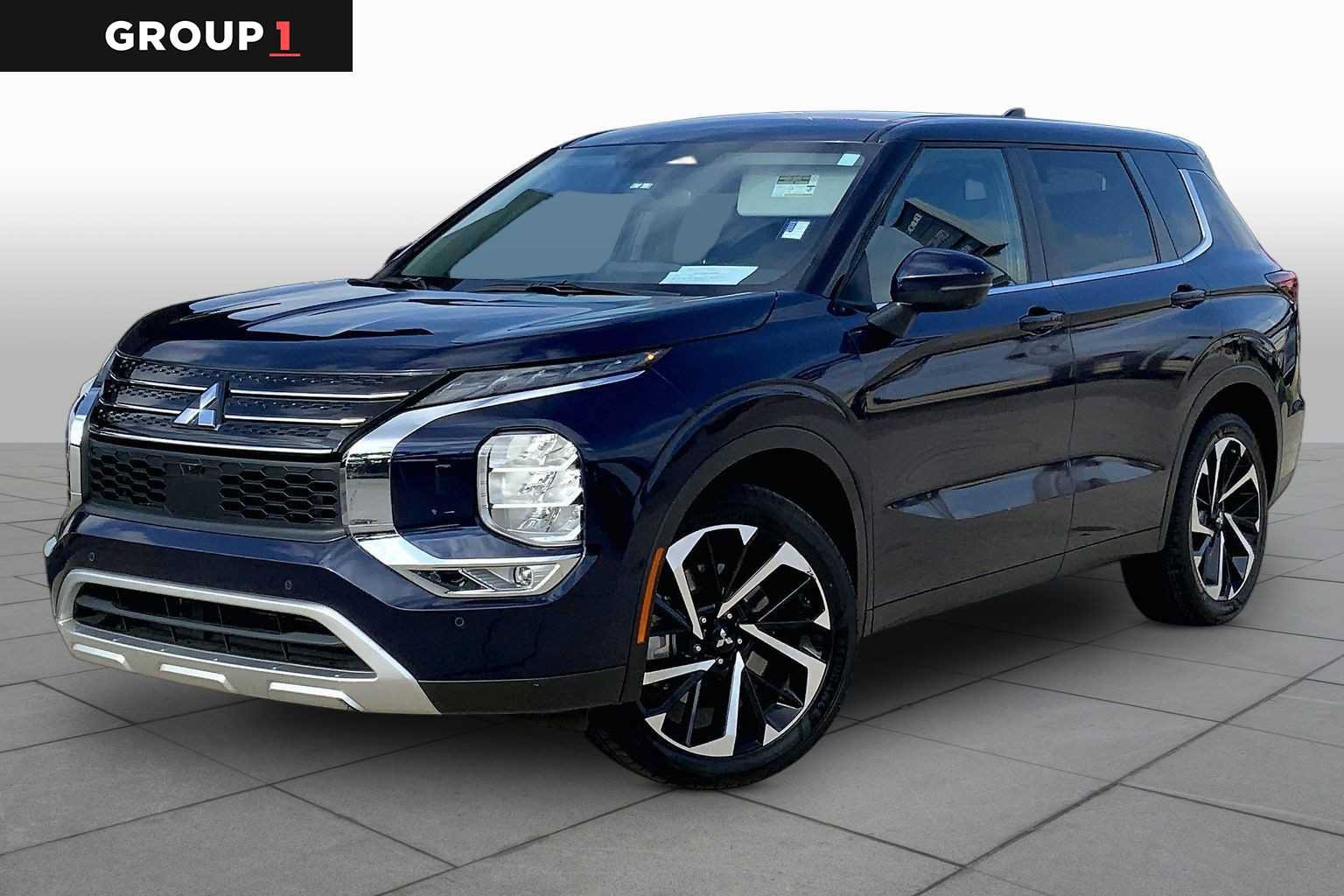 Used 2023 Mitsubishi Outlander SE AWD/4WD image 1