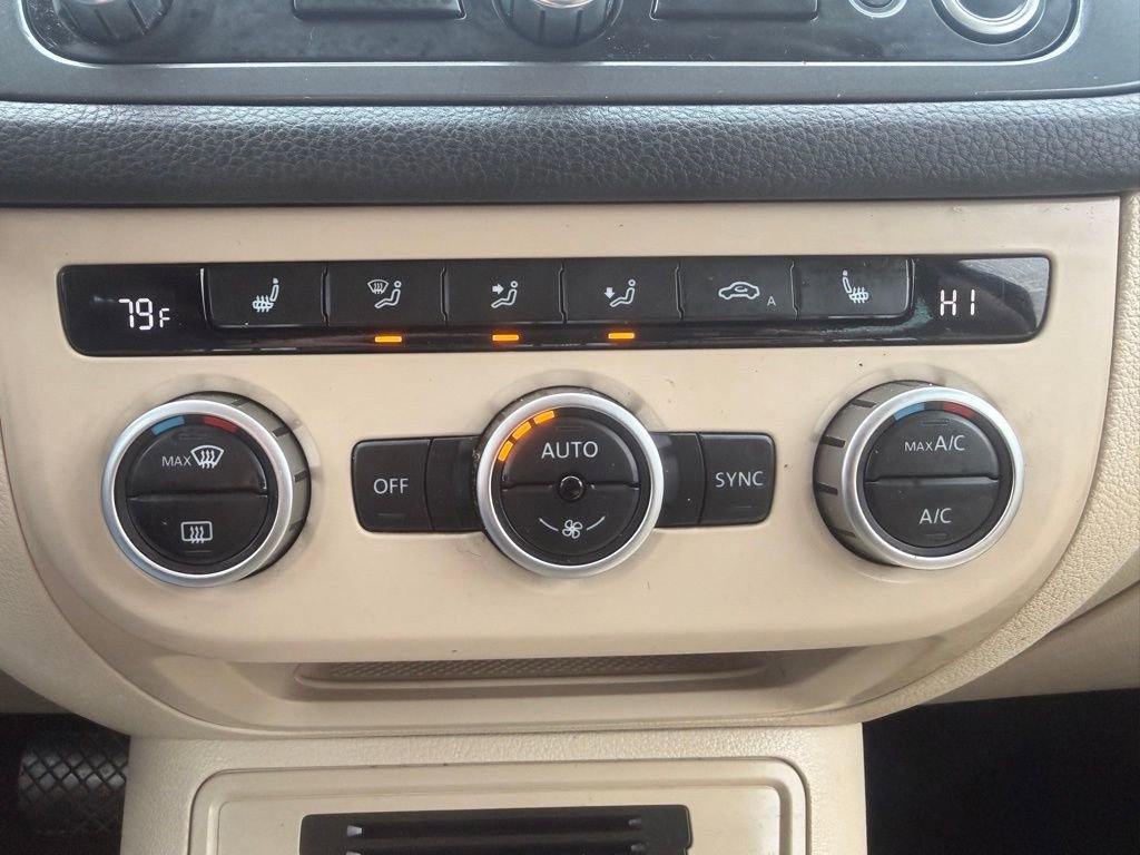 Used 2014 Volkswagen Tiguan SEL AWD/4WD image 36