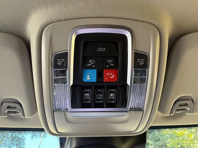 Used 2026 RAM 2500 Limited AWD/4WD image 33