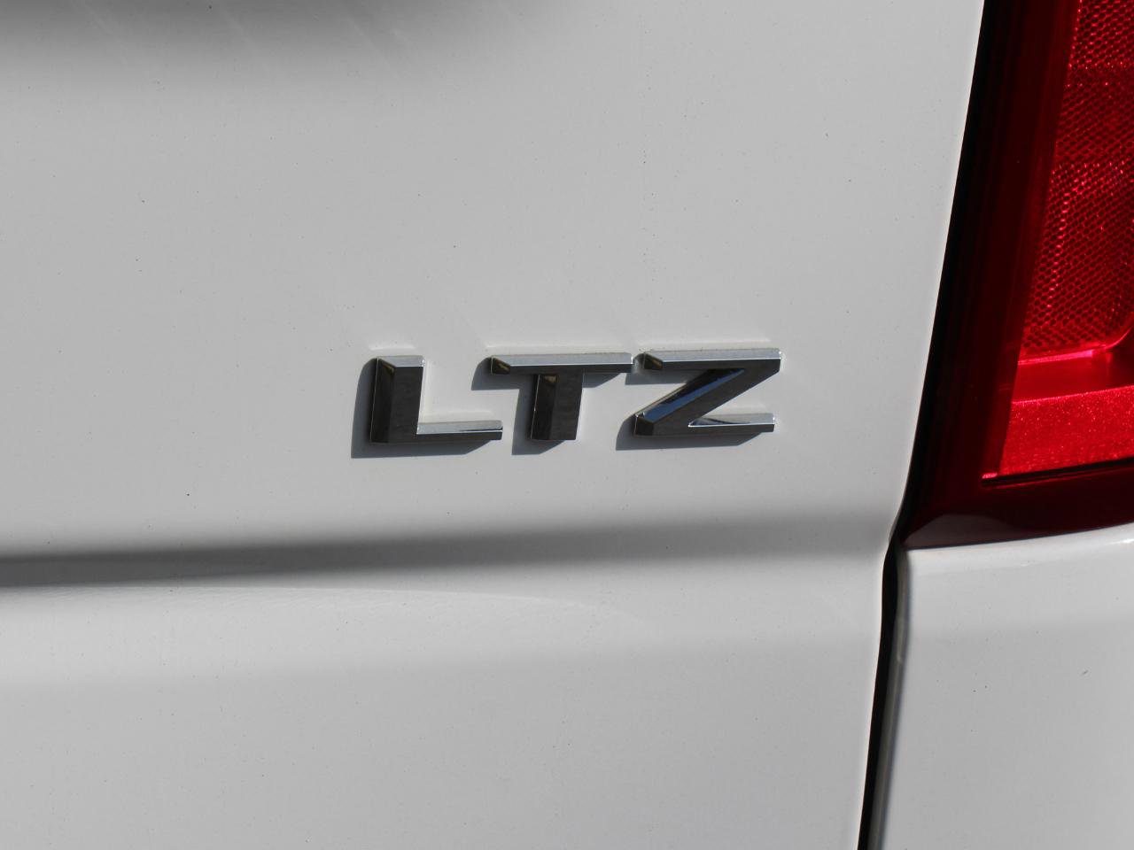 Used 2024 Chevrolet Silverado 1500 LTZ w/ Technology Package image 53