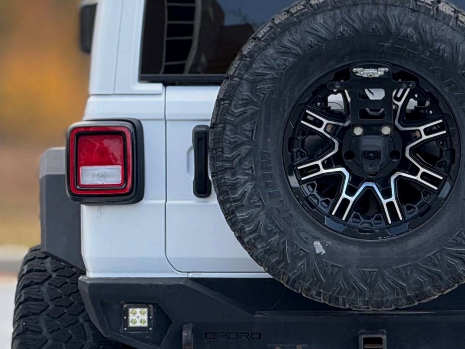 Used 2022 Jeep Wrangler Unlimited Sport w/ Xtreme Recon 35" Tire Package image 15