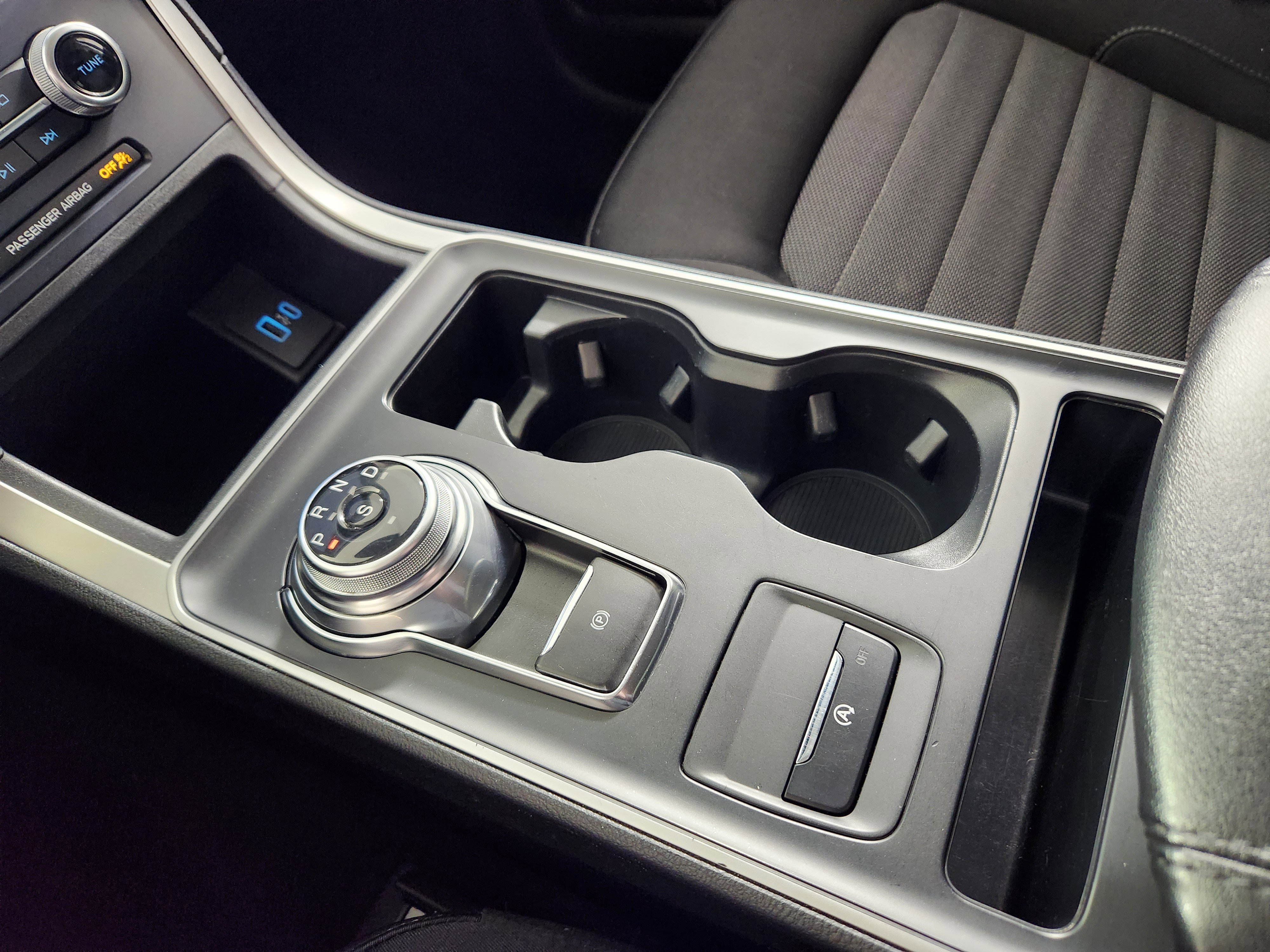 Used 2022 Ford Edge SE w/ Black Appearance Package image 25