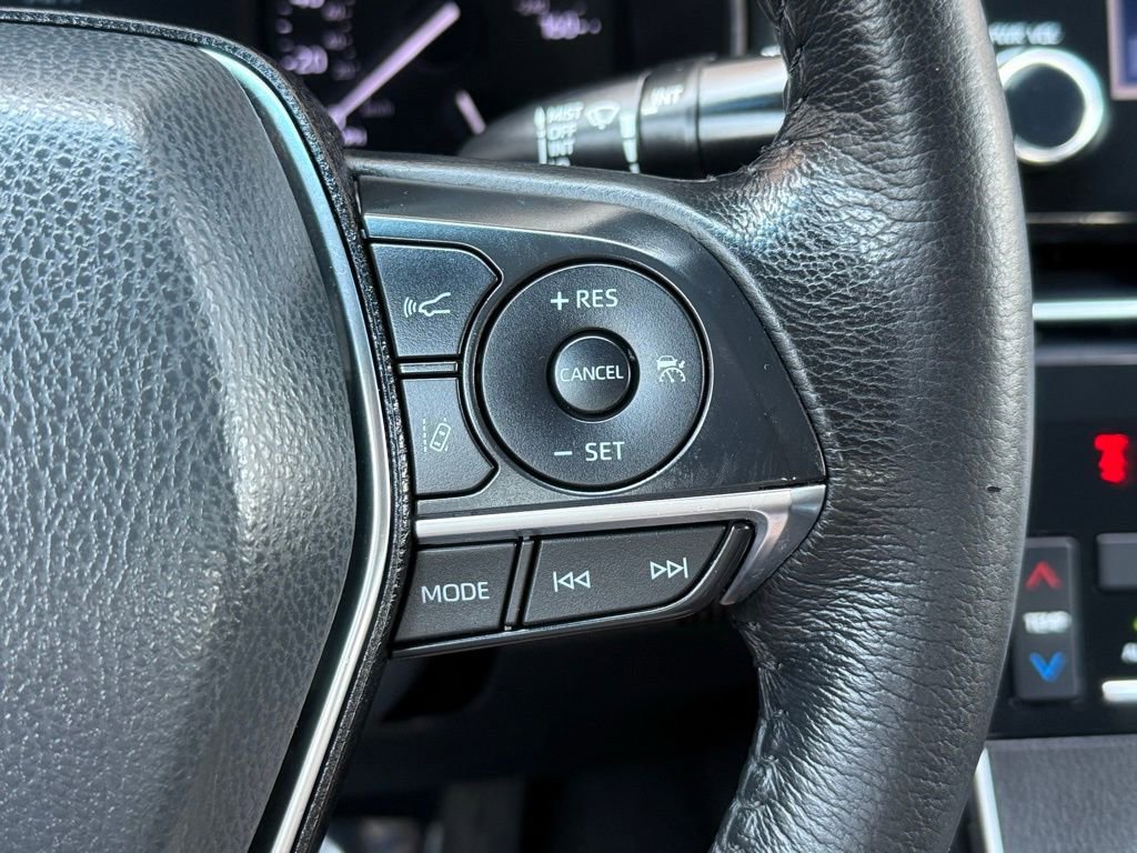 Used 2022 Toyota Avalon XLE FWD image 27