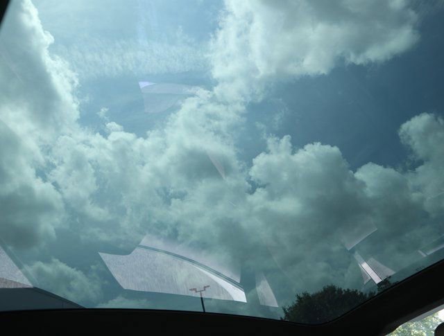 Used 2025 Porsche Taycan image 18