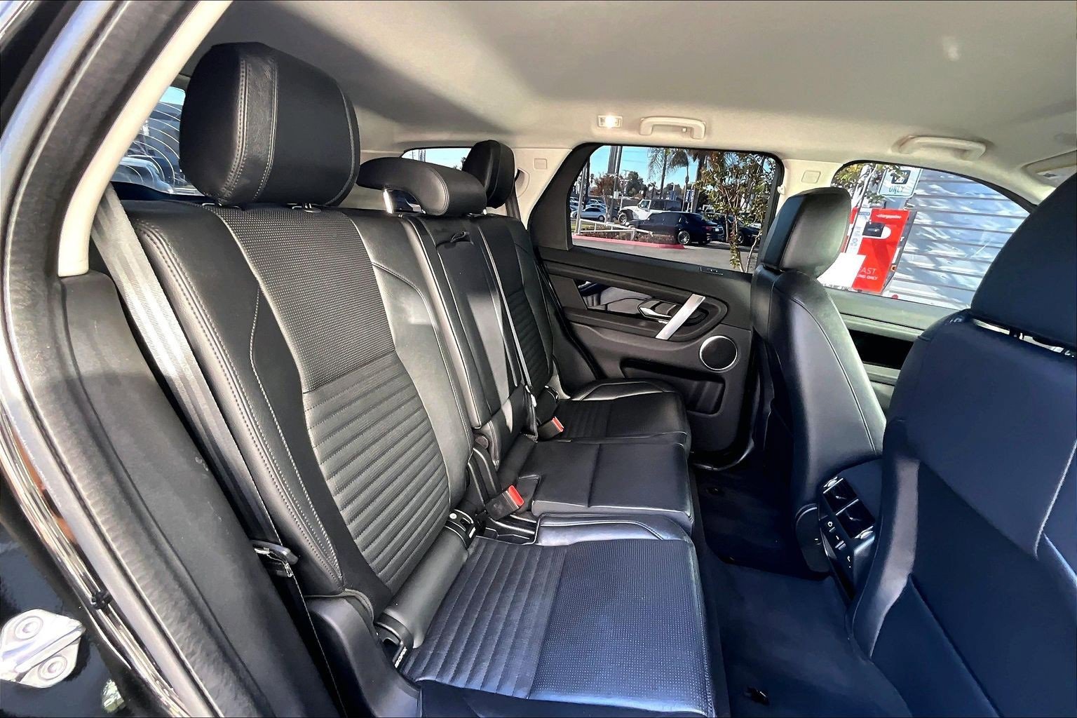 Used 2022 Land Rover Discovery Sport S image 27
