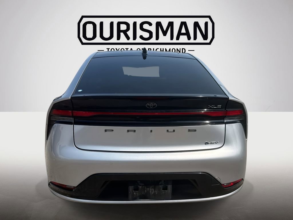 Used 2024 Toyota Prius XLE image 6